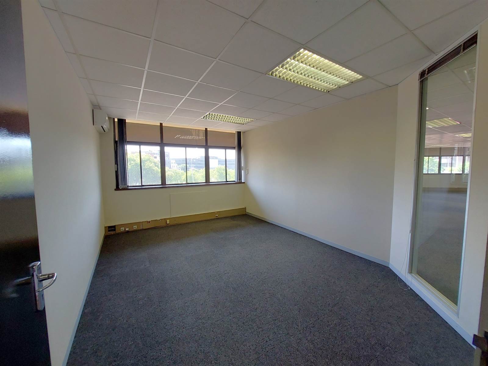 484  m² Office Space in Centurion CBD photo number 17