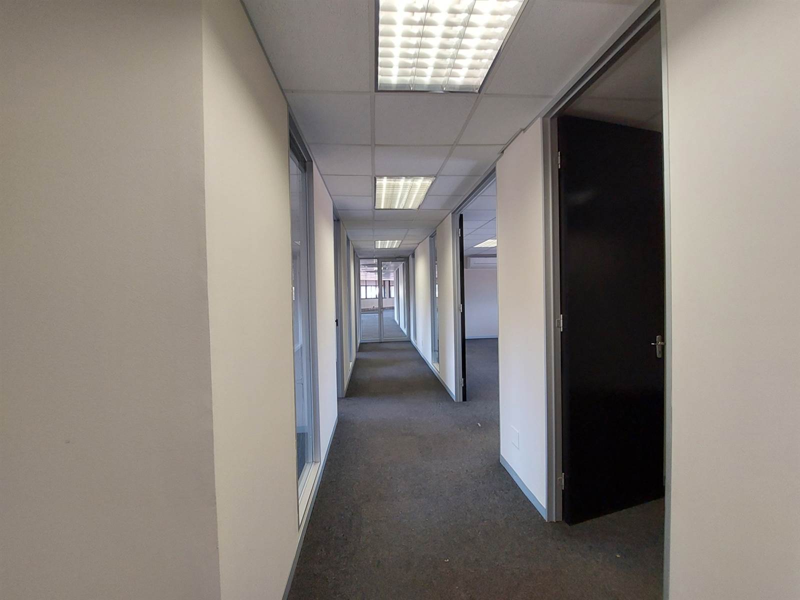 484  m² Office Space in Centurion CBD photo number 14