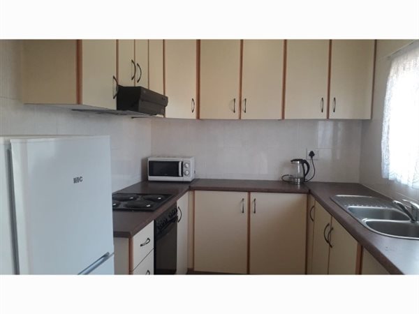 2 Bedroom Flat 2 Bedroom Flat