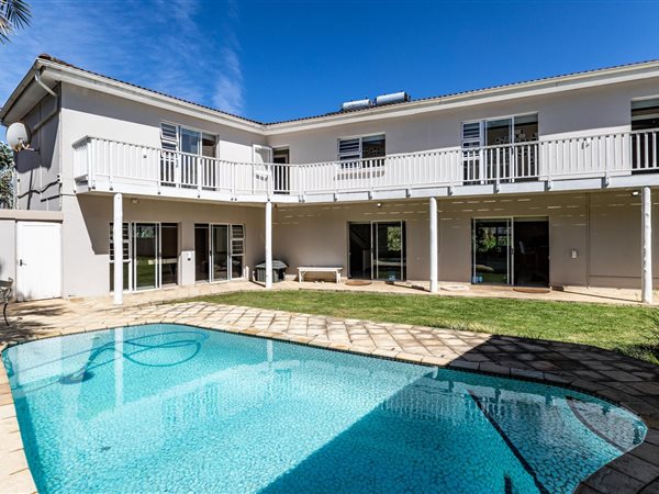 6 Bedroom House 6 Bedroom House