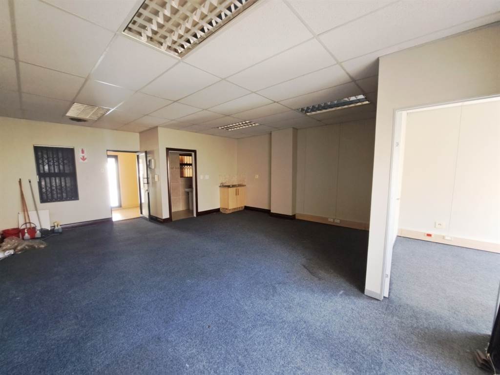 60  m² Office Space in Umhlanga Ridge photo number 6