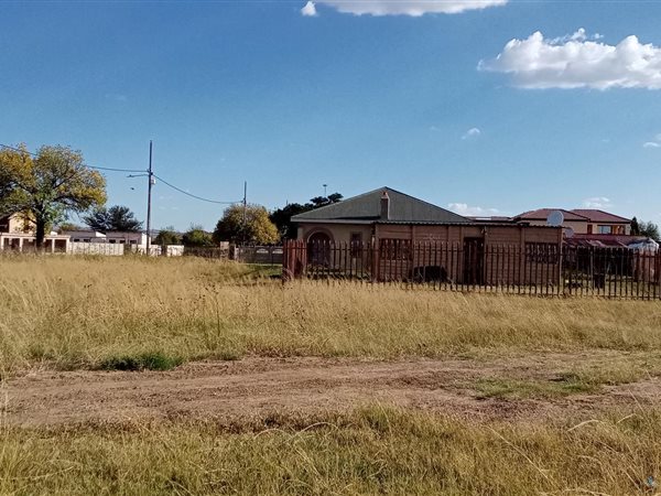 1200 m² Land available in Jameson Park