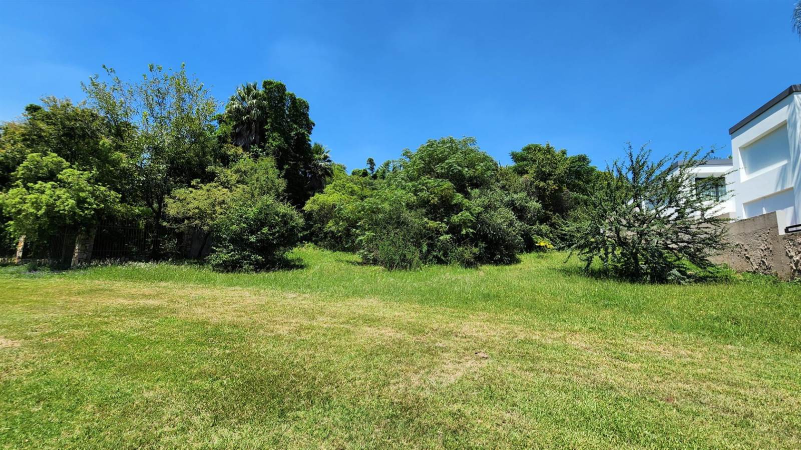 970 m² Land available in Dainfern Golf Estate photo number 6