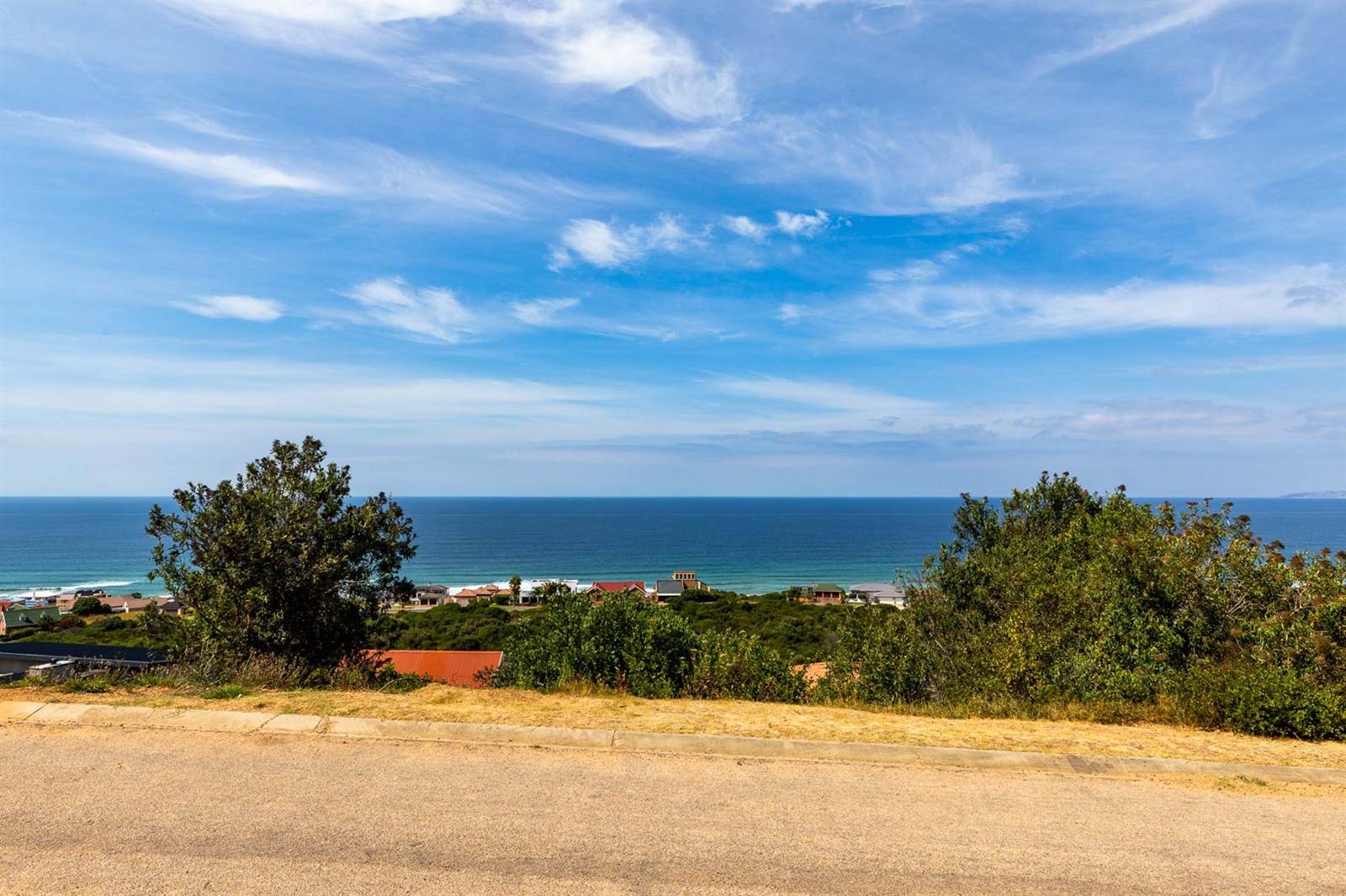 938 m² Land available in Outeniqua Strand photo number 6