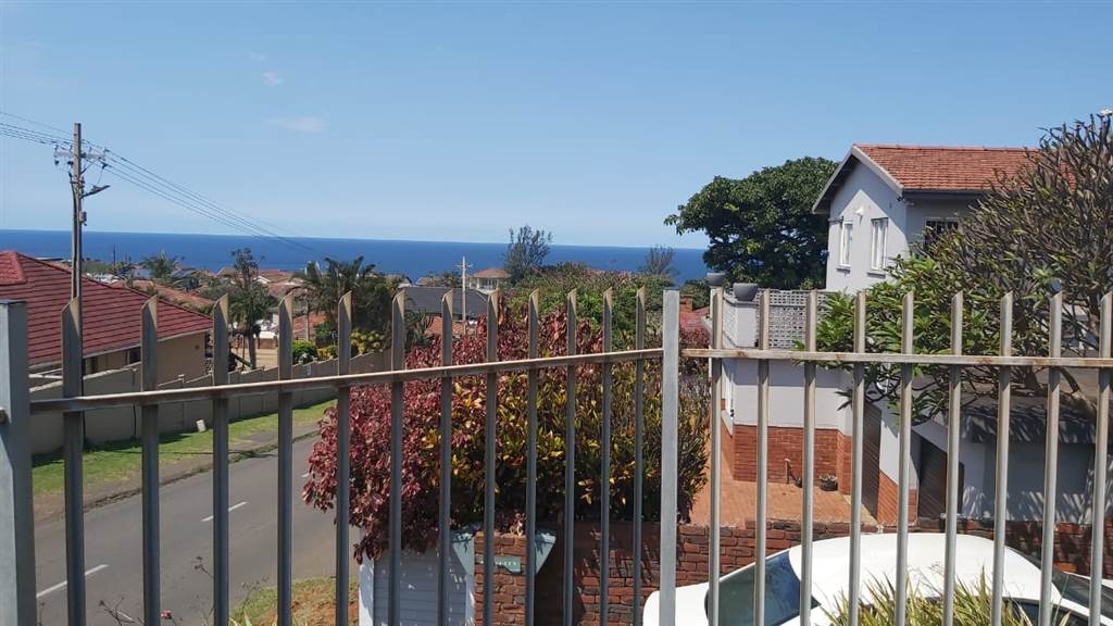 4 Bed House in Ocean View photo number 22
