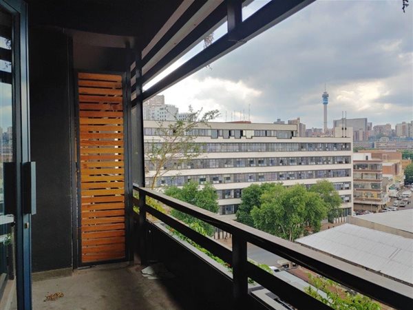 1 Bed Apartment in Maboneng