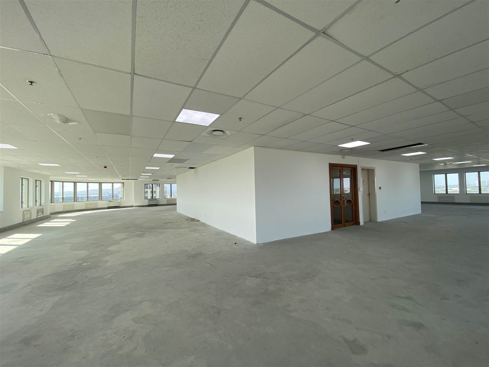 592  m² Commercial space in Century City photo number 6