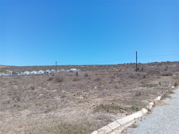 551 m² Land