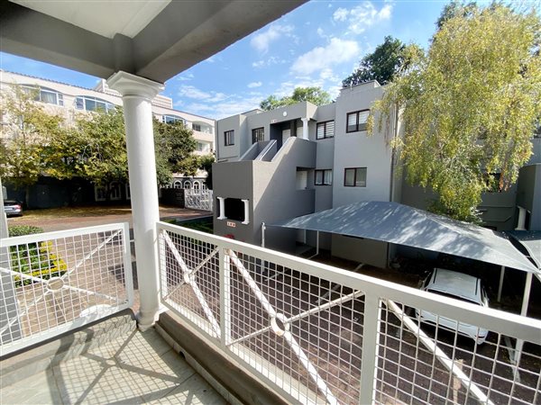 1 Bed Apartment in Melrose North