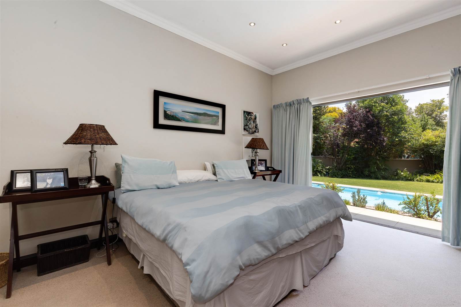 4 Bed House in Douglasdale photo number 13