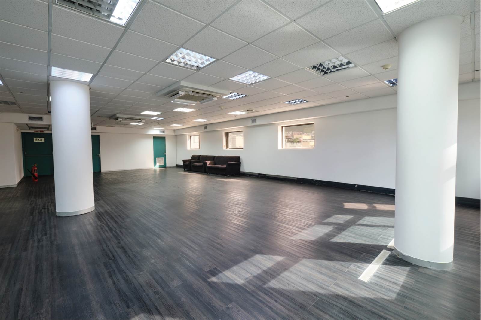 820  m² Office Space in Cape Town City Centre photo number 5