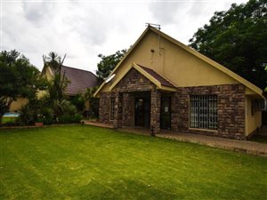 2 ha Farm in Glendonald AH