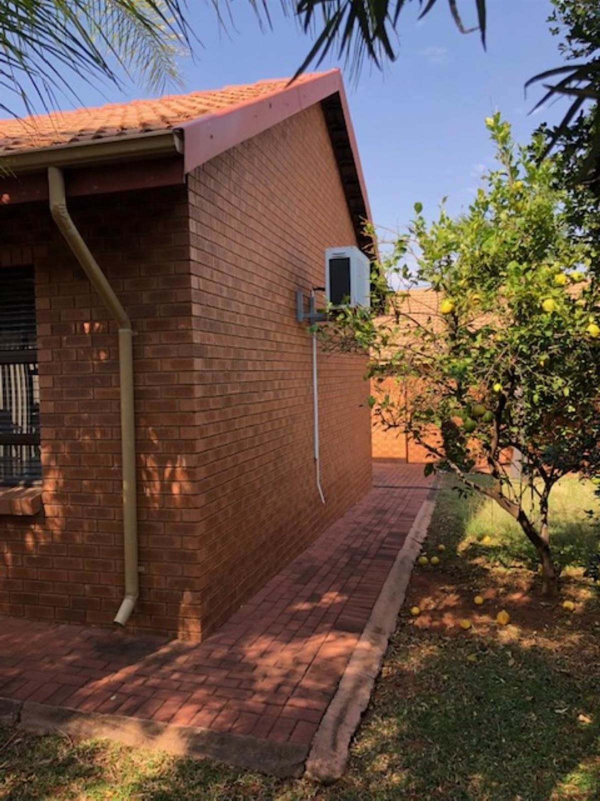 3 Bed Townhouse in Bela-Bela (Warmbaths) photo number 5