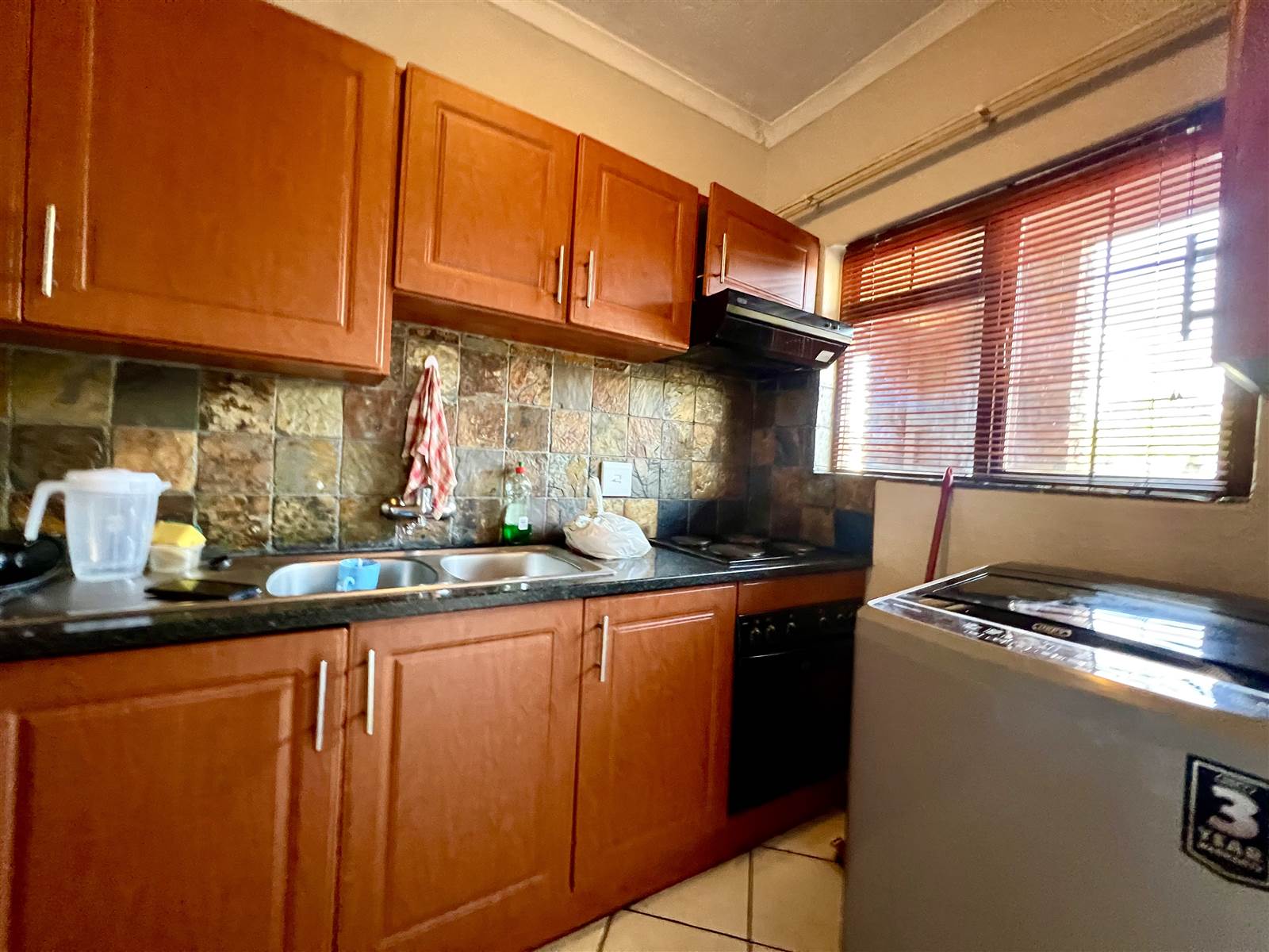 2 Bed Apartment in Nelspruit Central photo number 6