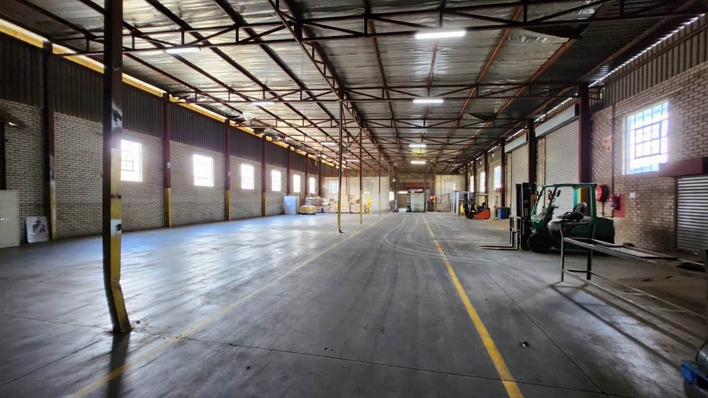 4765  m² Industrial space in Pretoria West photo number 14