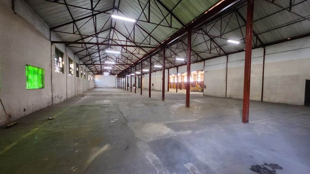 4765  m² Industrial space in Pretoria West photo number 20