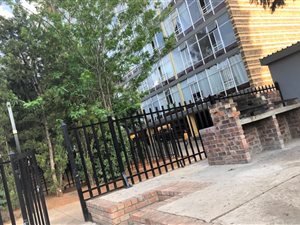 2 Bed Apartment in Sunnyside