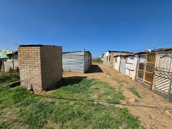 2 Bedroom House 2 Bedroom House