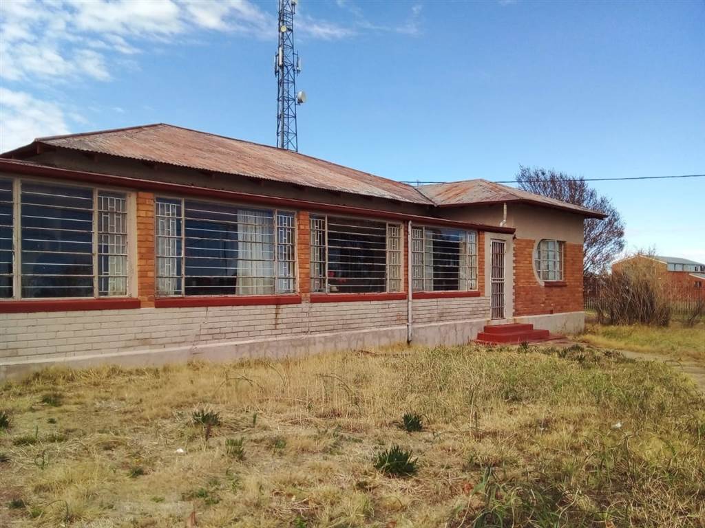 House in Marquard photo number 2