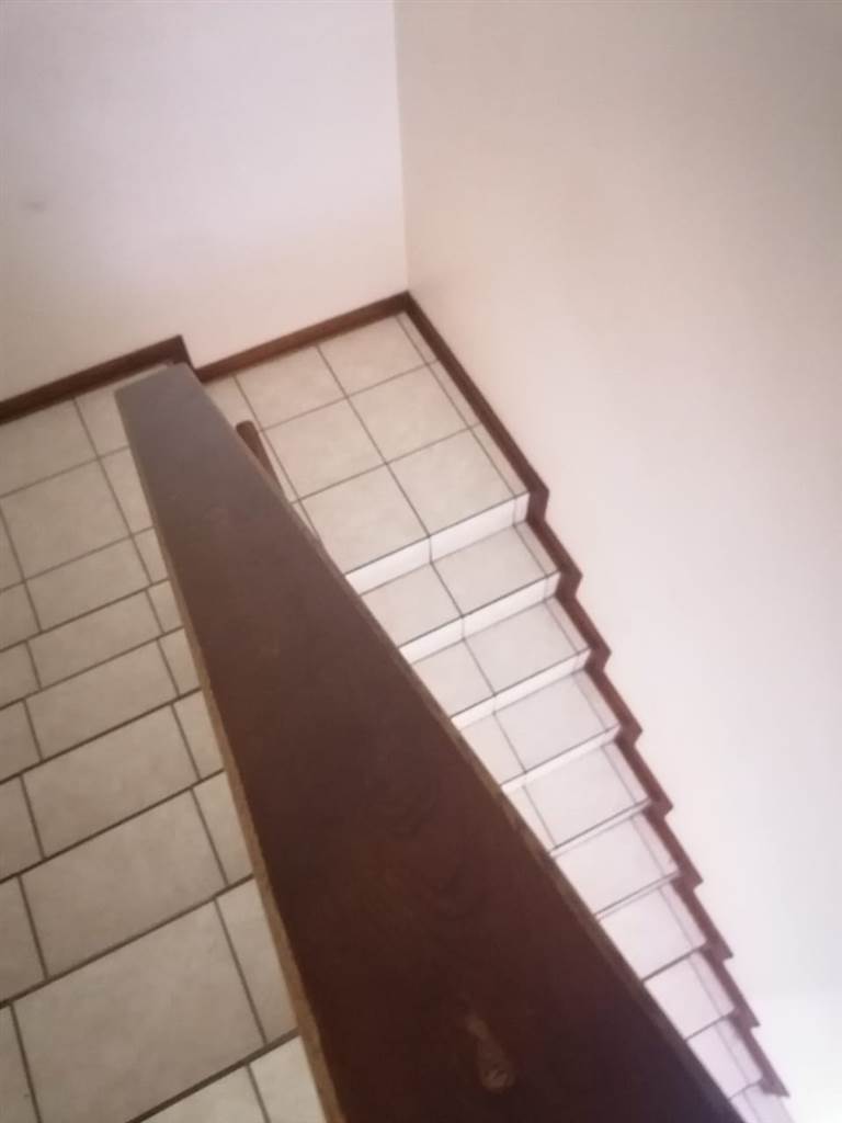2 Bed Townhouse in Empangeni photo number 3