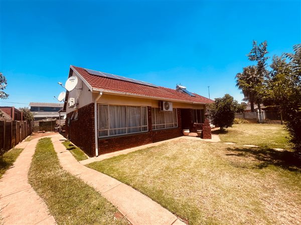 4 Bed House in Booysens