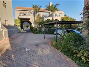 2 Bed Apartment in Craighall Park