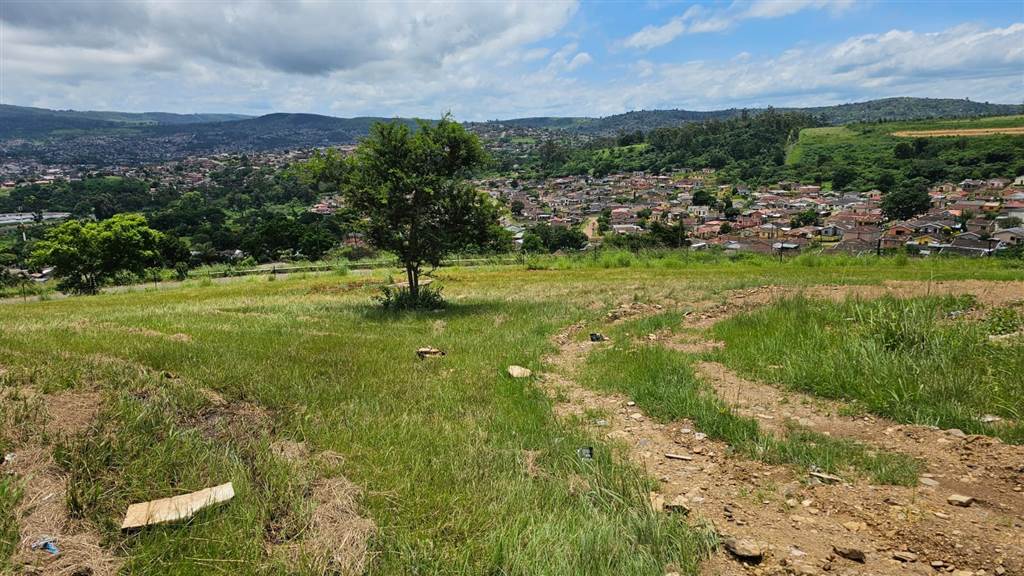 783 m² Land available in Bishopstowe photo number 2