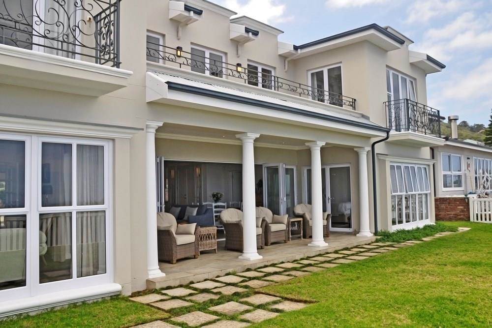 4 Bed House in Outeniqua Strand photo number 6