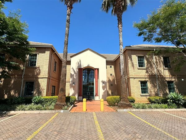 2689  m² Commercial space in Highveld