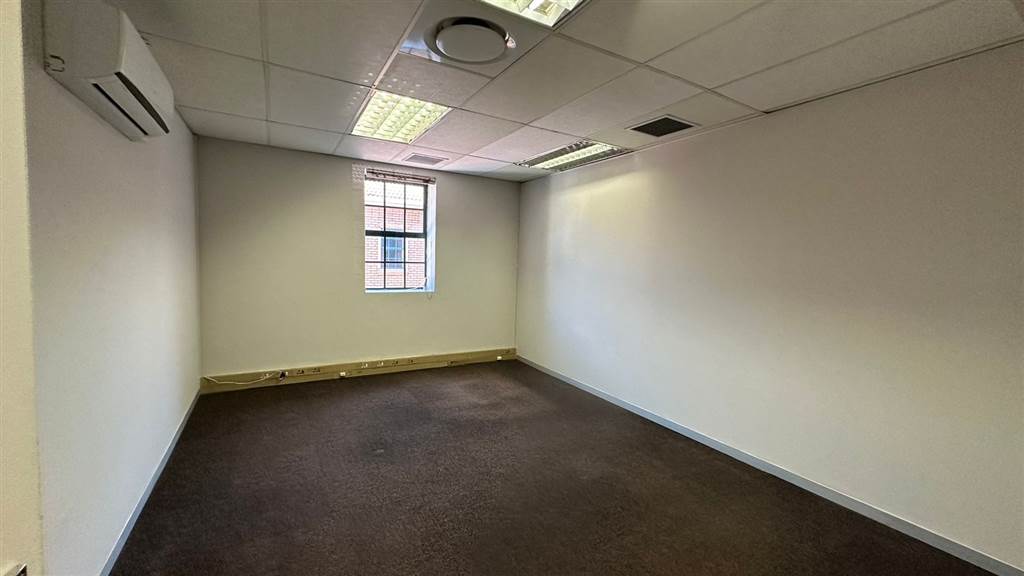 2689  m² Commercial space in Highveld photo number 12