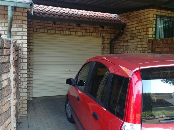 3 Bedroom Townhouse 3 Bedroom Townhouse