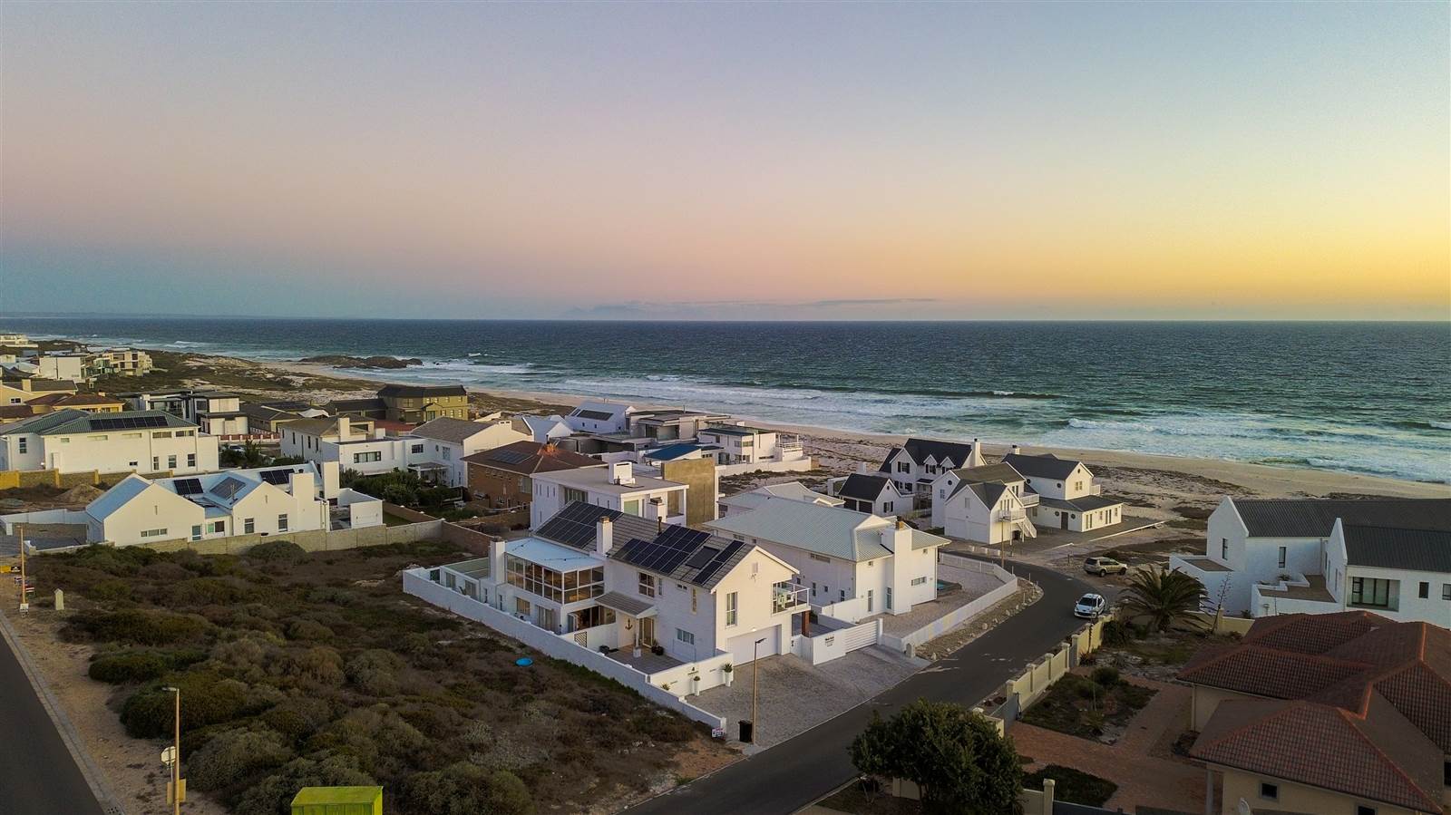 5 Bed House in Yzerfontein photo number 3
