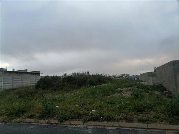 720 m² Land available in Saxonsea