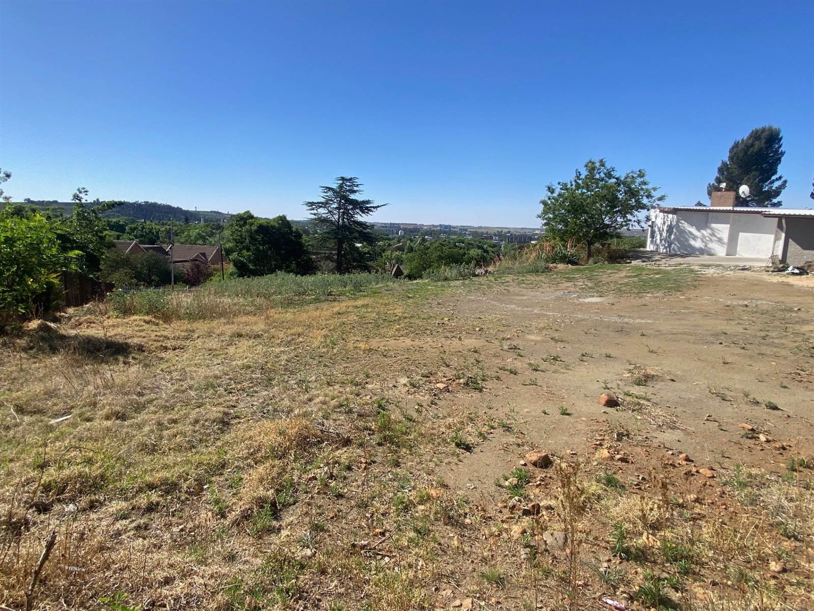 1634 m² Land available in Eureka photo number 4