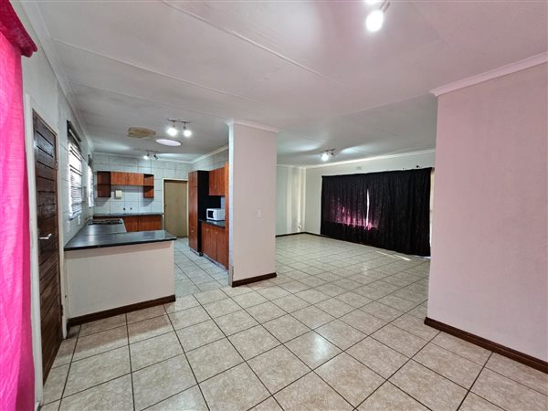 3 Bed Apartment