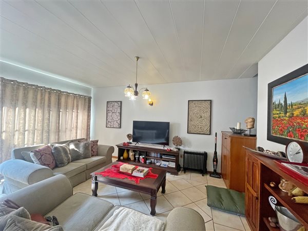 3 Bedroom Townhouse 3 Bedroom Townhouse