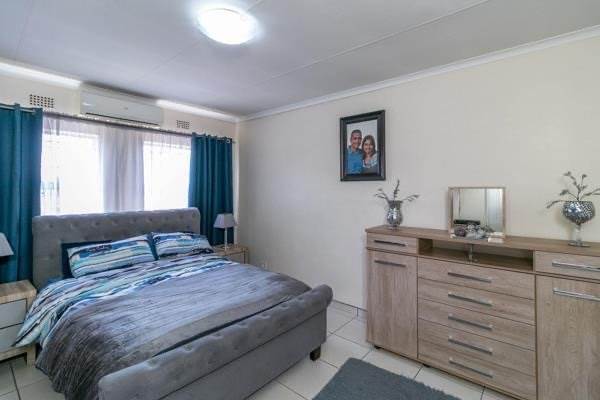 3 Bed Apartment in Illiondale photo number 3