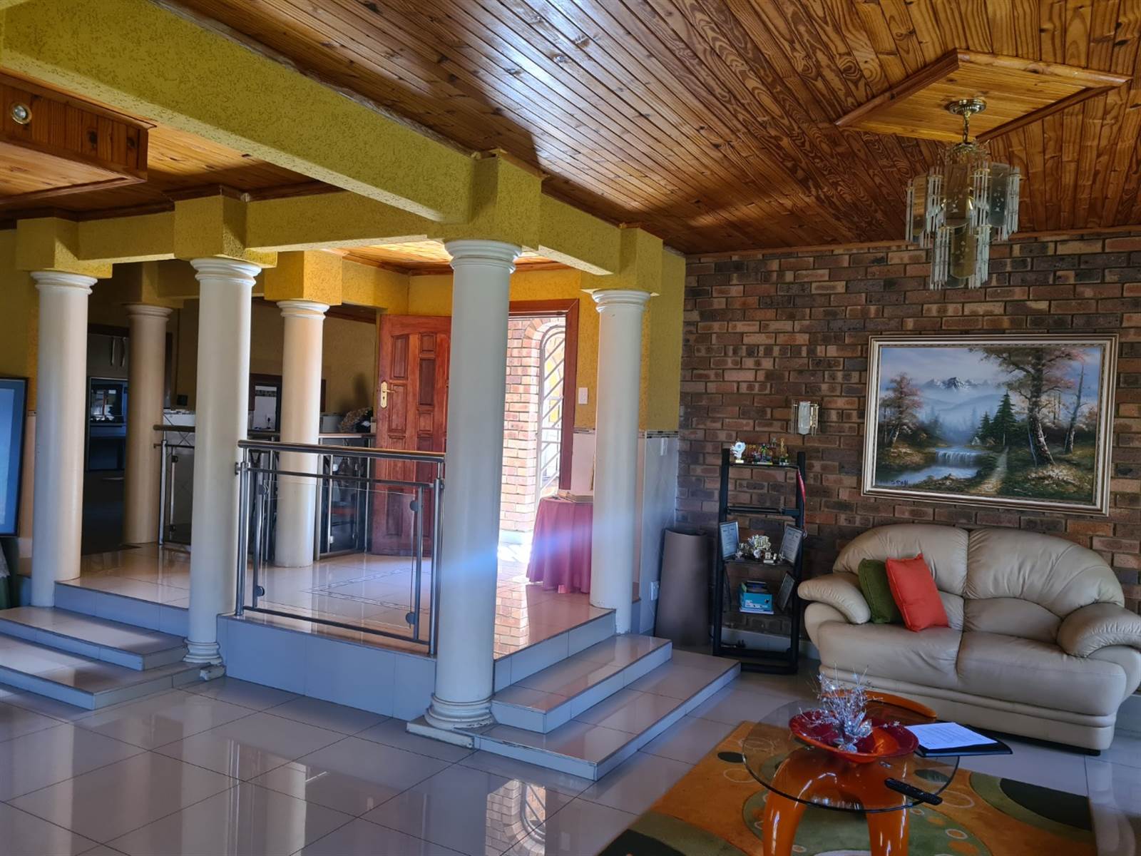 4 Bed House in Meredale photo number 14