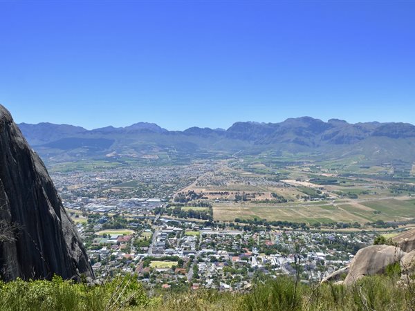 972 m² Land available in Paarl Central West