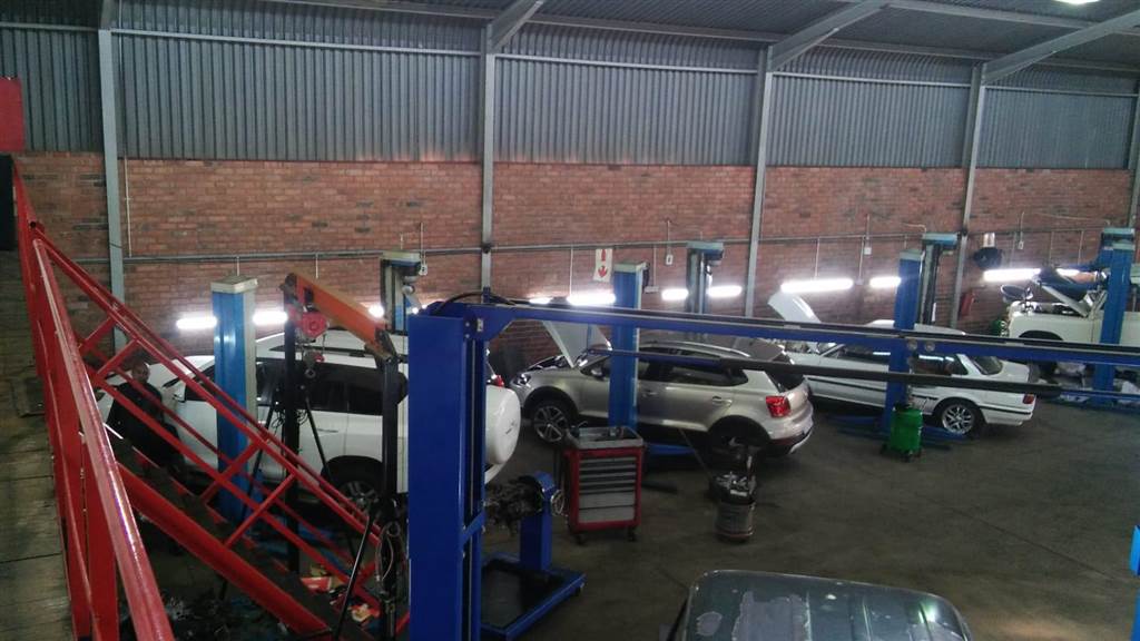 600  m² Industrial space in Krugersdorp Central photo number 5