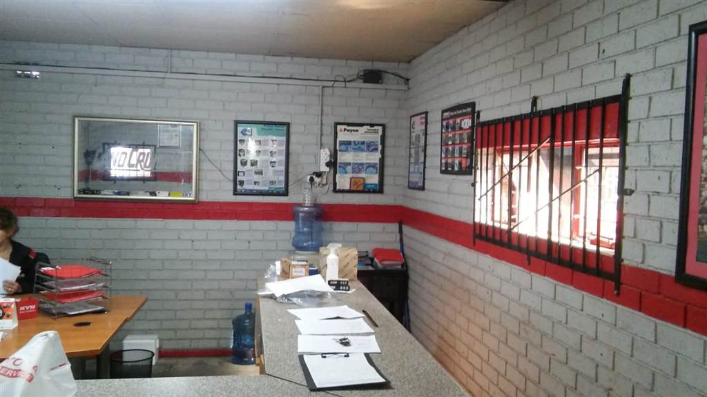 600  m² Industrial space in Krugersdorp Central photo number 6
