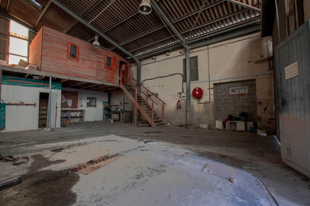 500  m² Industrial space in Maitland photo number 8