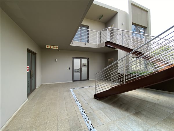 155 m² Commercial space 155 m² Commercial space