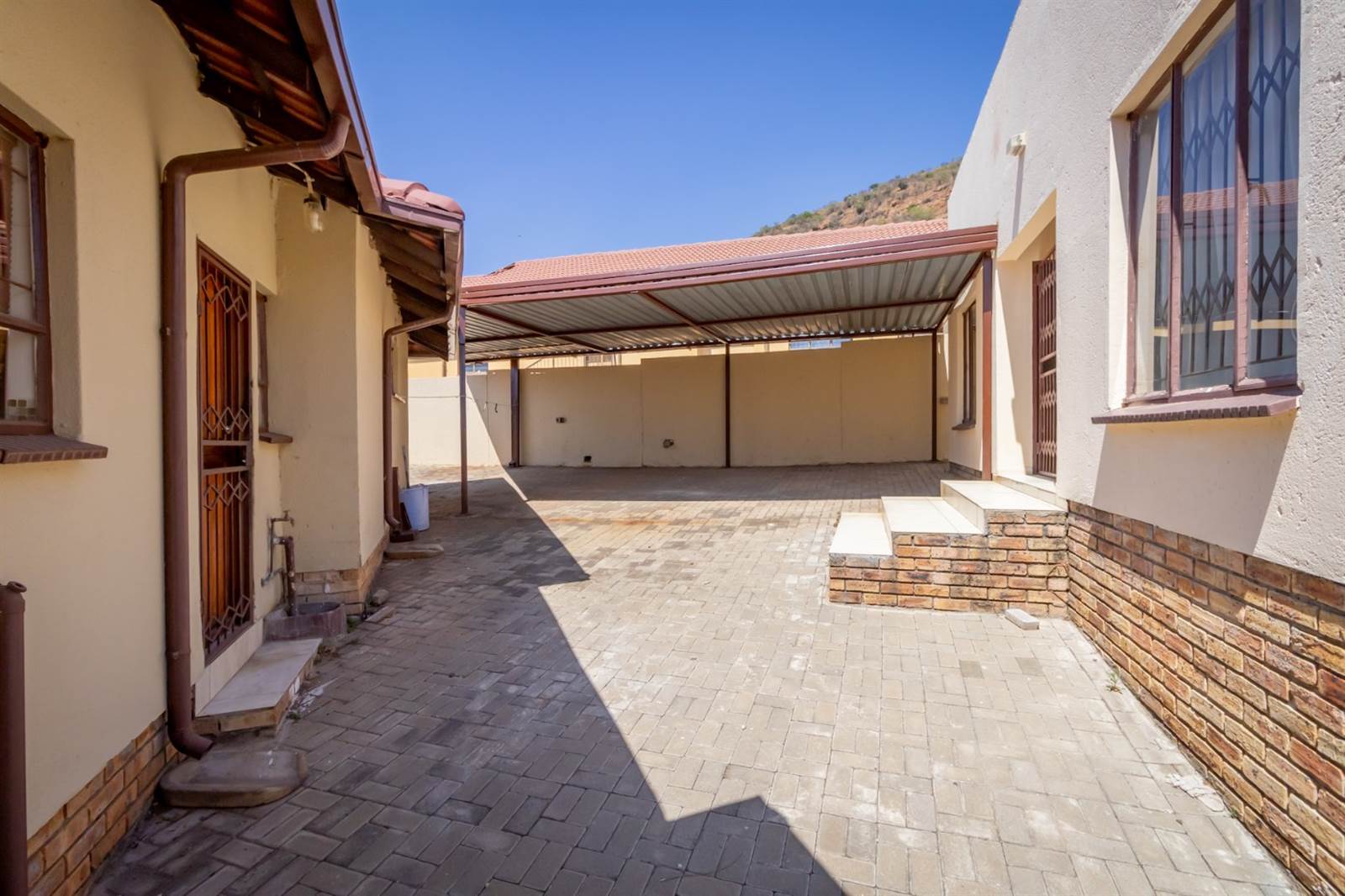 5 Bed House in Tlhabane photo number 27