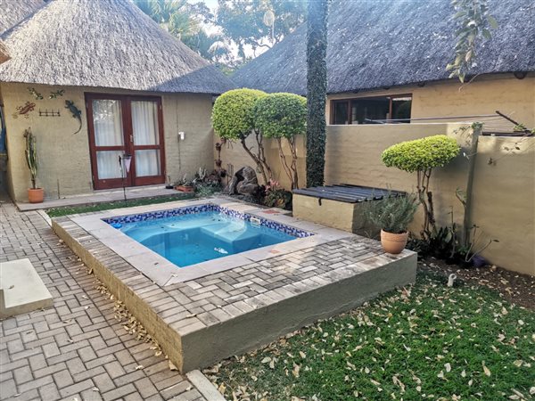 2 Bedroom House 2 Bedroom House