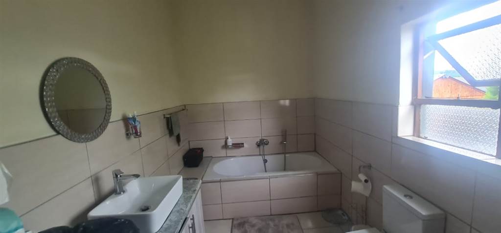 3 Bed House in Tzaneen photo number 23