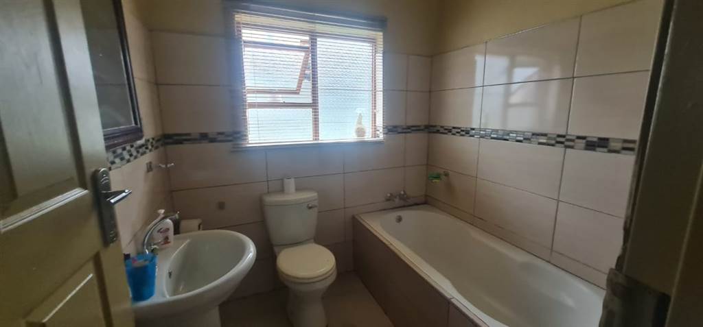 3 Bed House in Tzaneen photo number 26