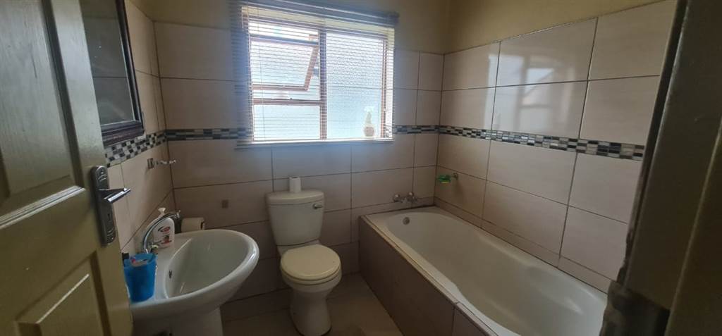 3 Bed House in Tzaneen photo number 25