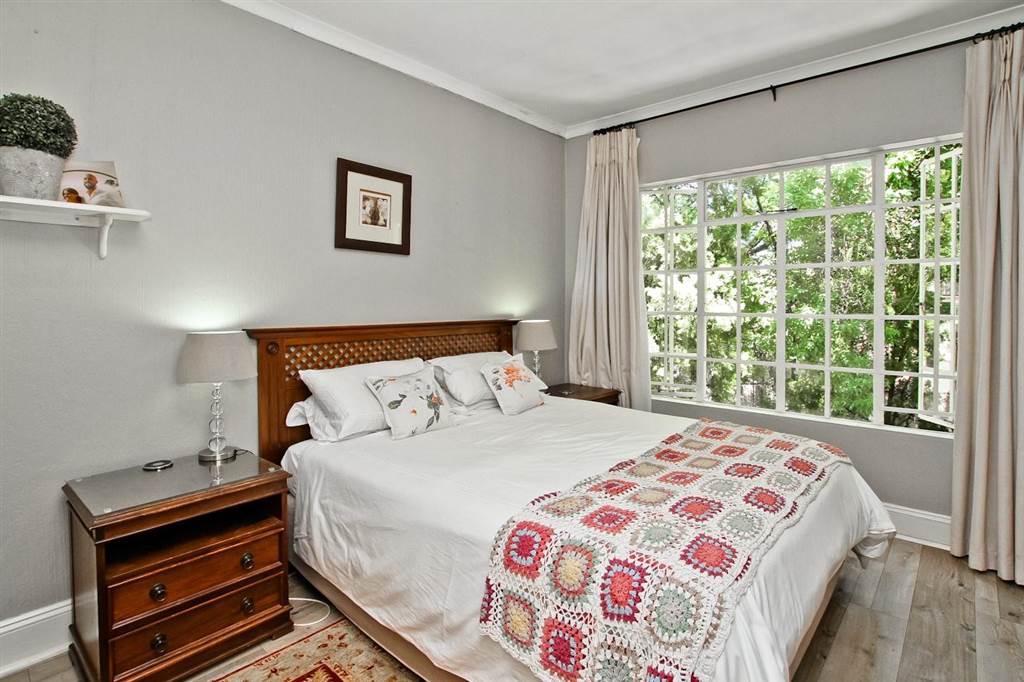 4 Bed House in Hurlingham photo number 21