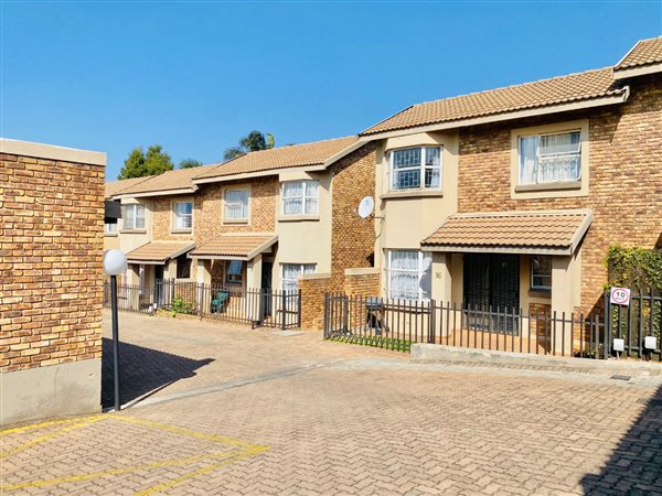 2 Bed Townhouse in Birchleigh